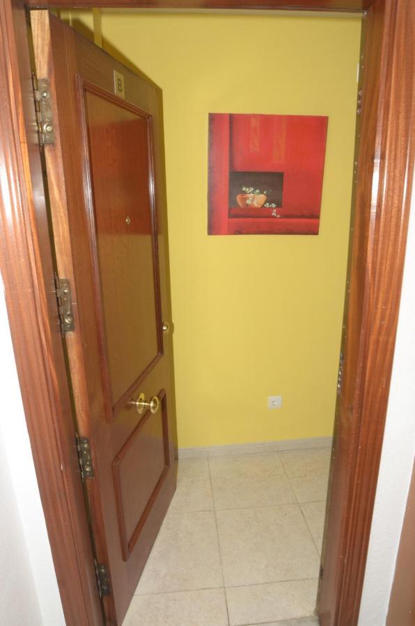 Habitacion Grande Con Terraza Privada, Malaga Centro Zewnętrze zdjęcie