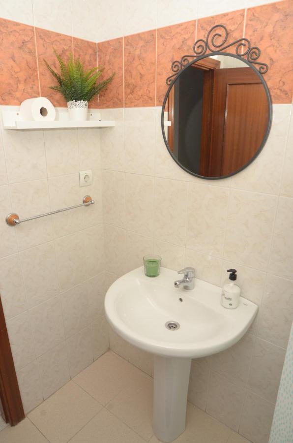 Habitacion Grande Con Terraza Privada, Malaga Centro Zewnętrze zdjęcie