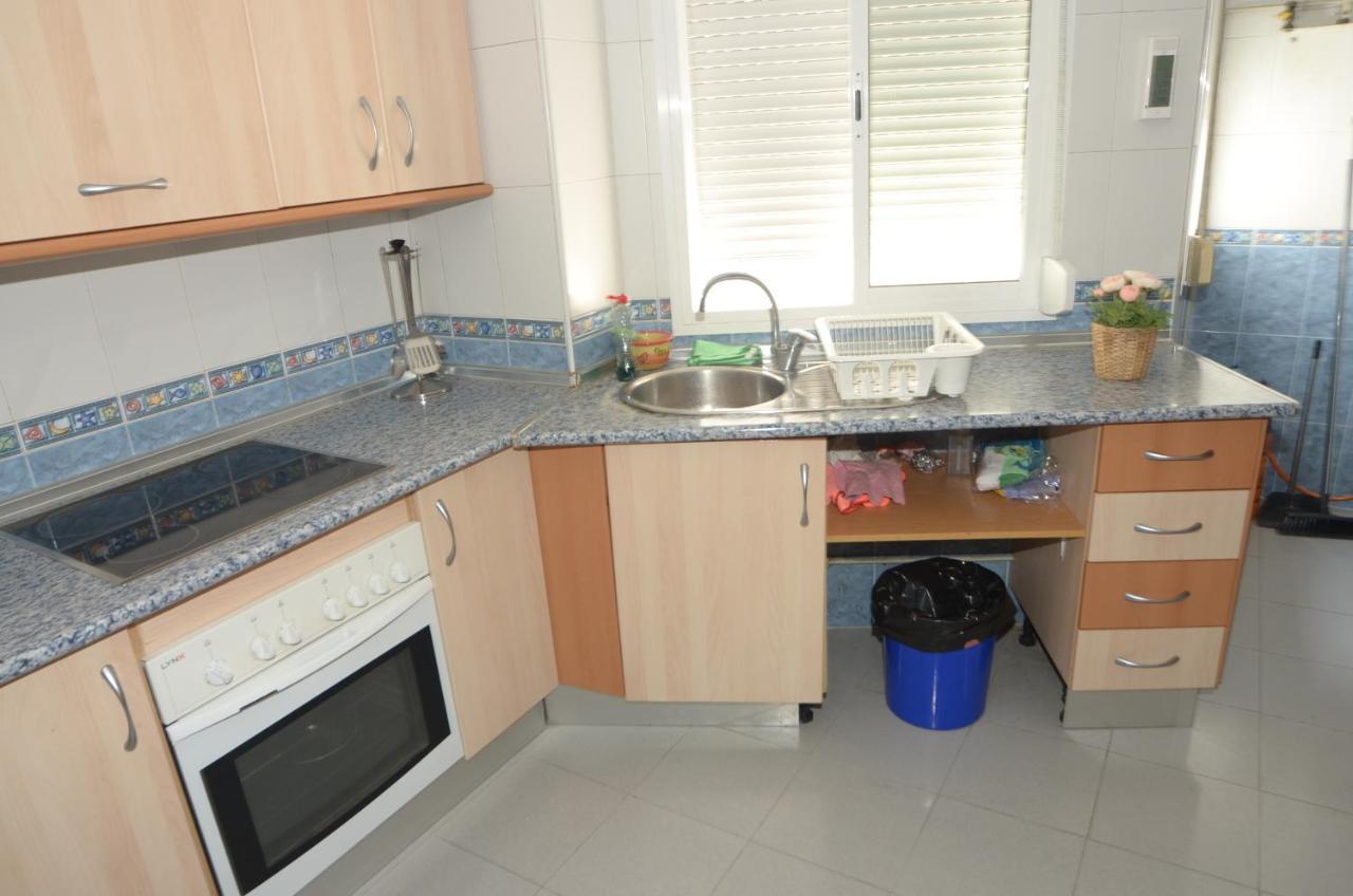 Habitacion Grande Con Terraza Privada, Malaga Centro Zewnętrze zdjęcie