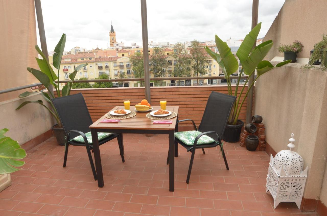 Habitacion Grande Con Terraza Privada, Malaga Centro Zewnętrze zdjęcie