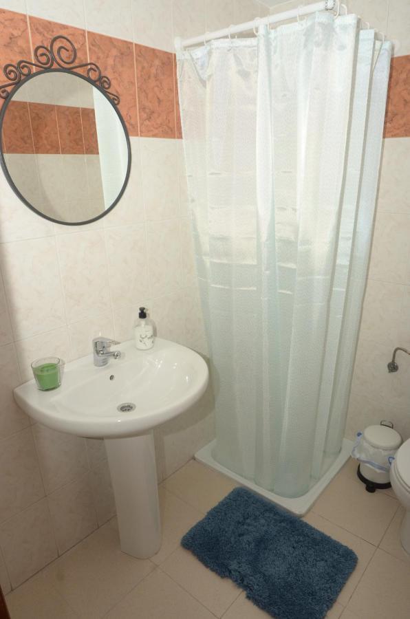 Habitacion Grande Con Terraza Privada, Malaga Centro Zewnętrze zdjęcie